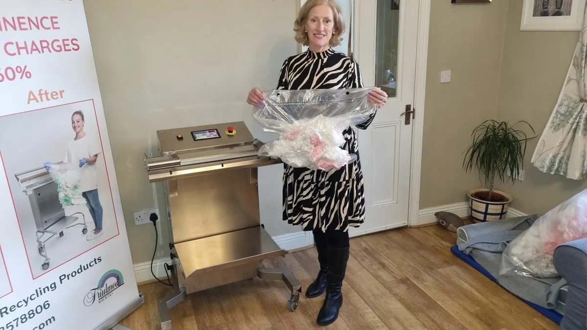 Incontinence Waste Management Vacuum machine - Image 1