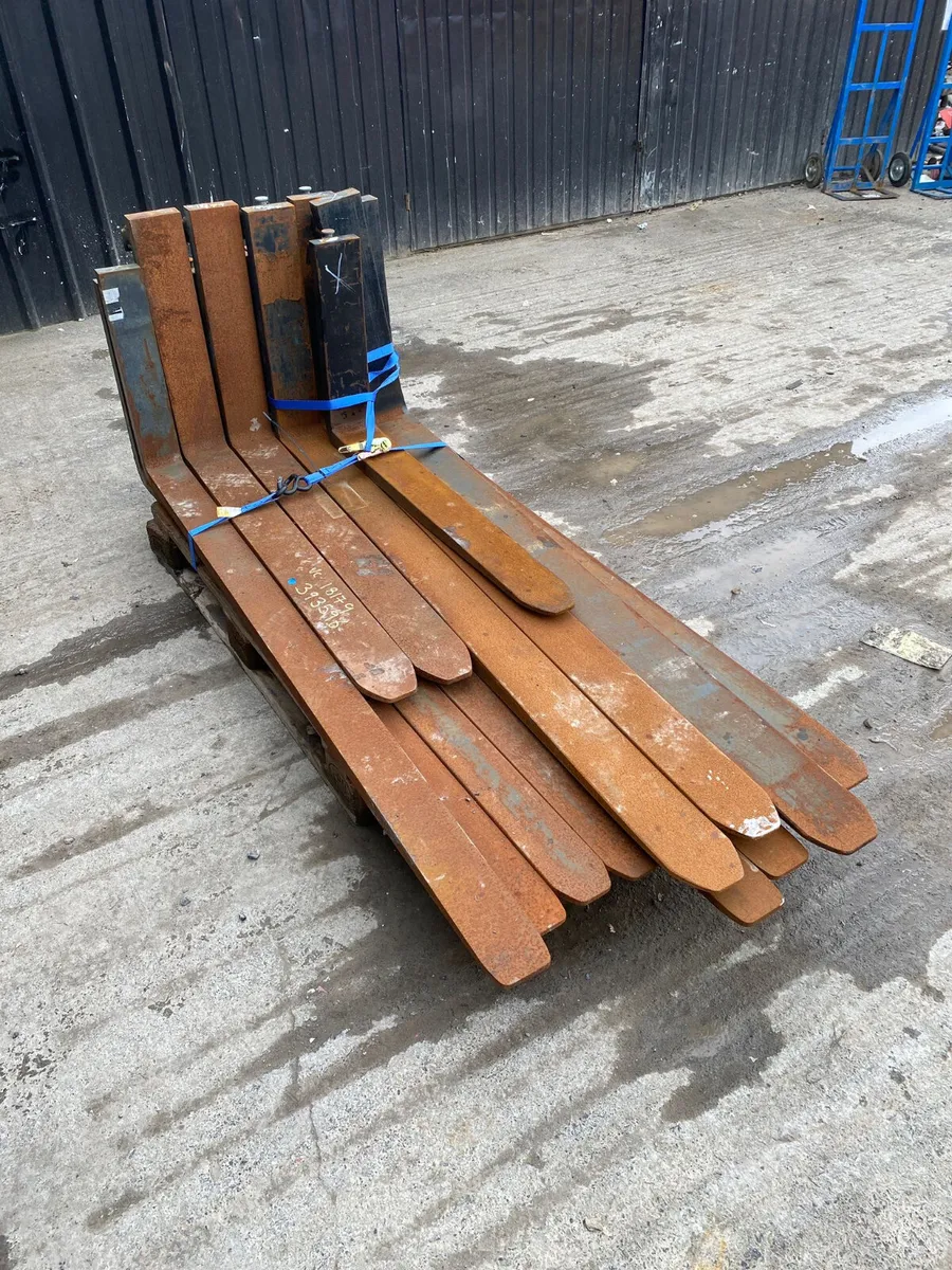 Large Selection of Pallet Forks - Image 1