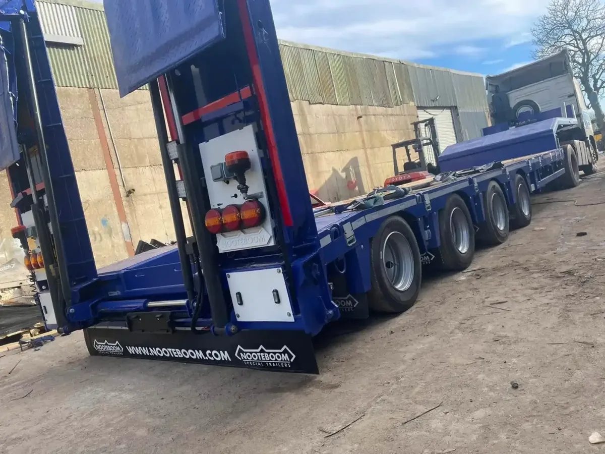 TRAILER REFURBISHMENT - Image 3