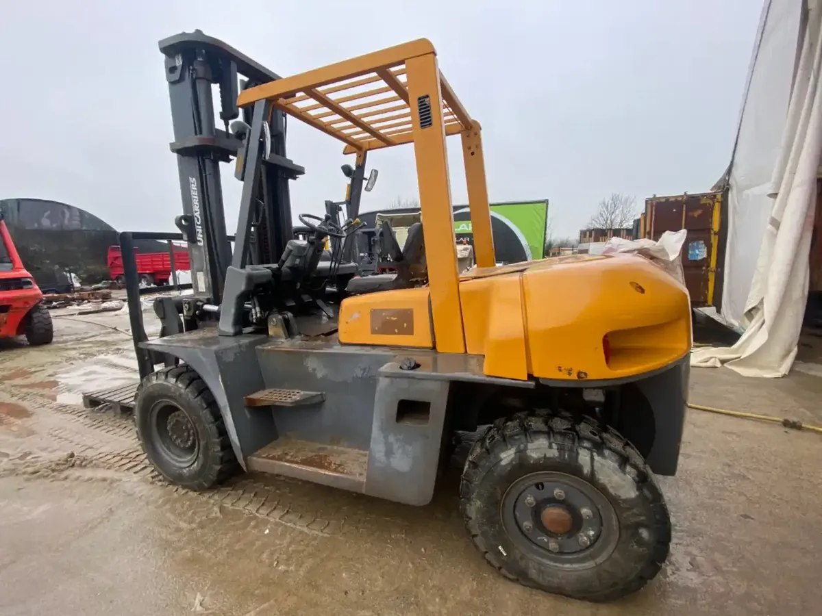 FORKLIFT TCM 7 TON - Image 3