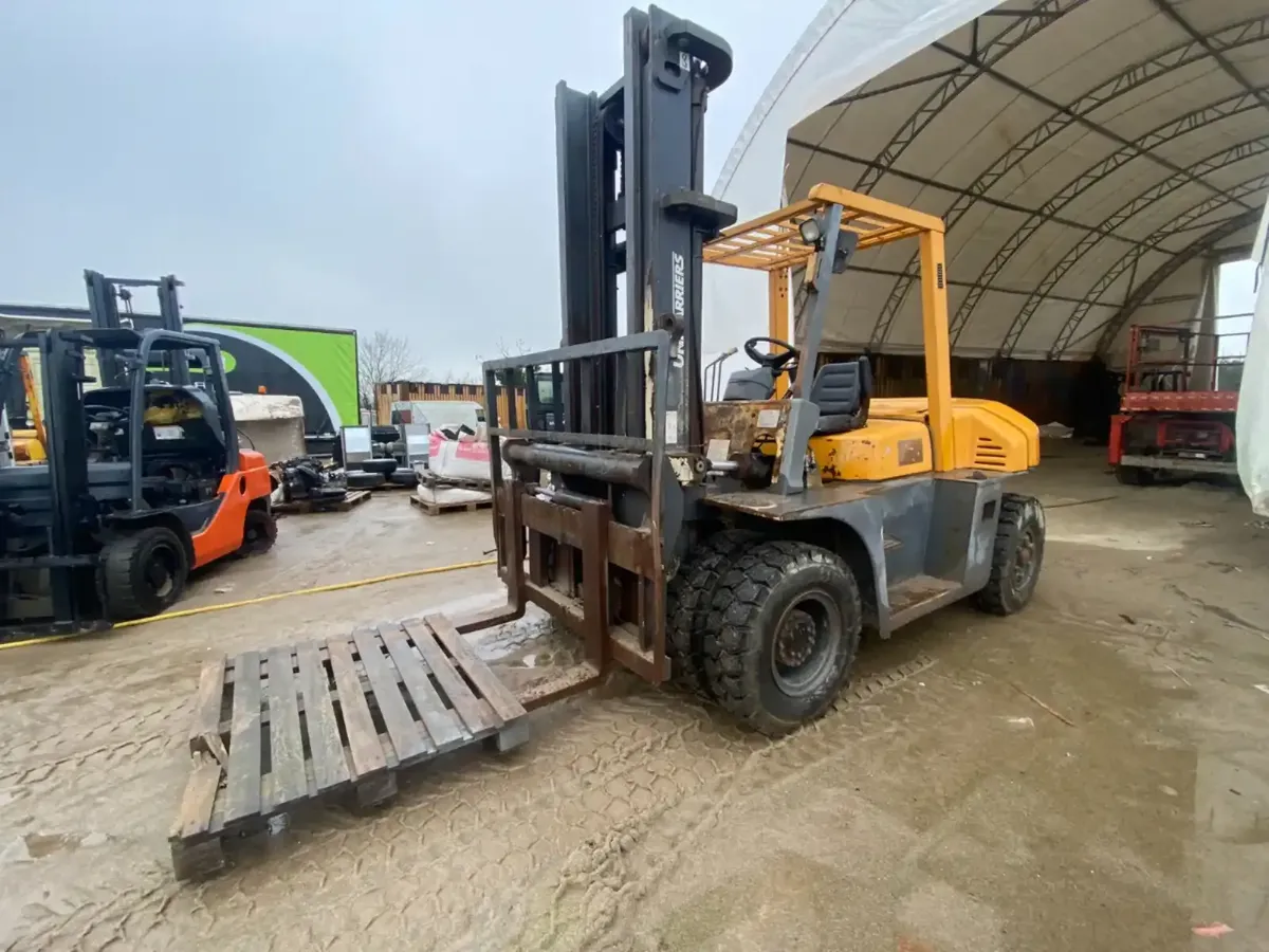 FORKLIFT TCM 7 TON - Image 1