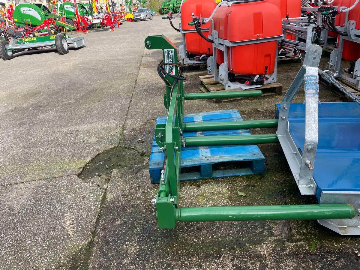 Hourihan Hydraulic Double Bale Handlers - Image 3