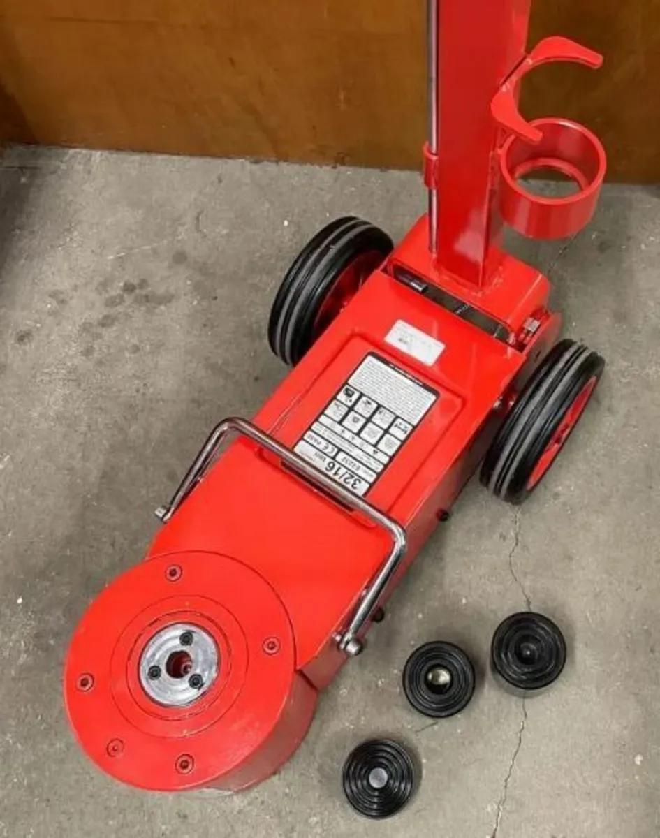 Heavy Duty HGV Air Trolley Jack - Image 2