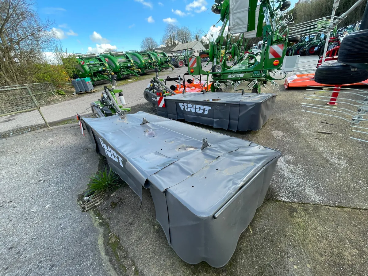 Fendt Side Mounted Mowers - Image 2