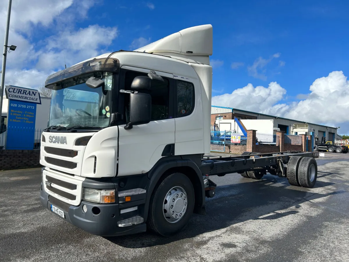 2013 Scania p230 4x2 18 ton 26ft chassis cab - Image 1