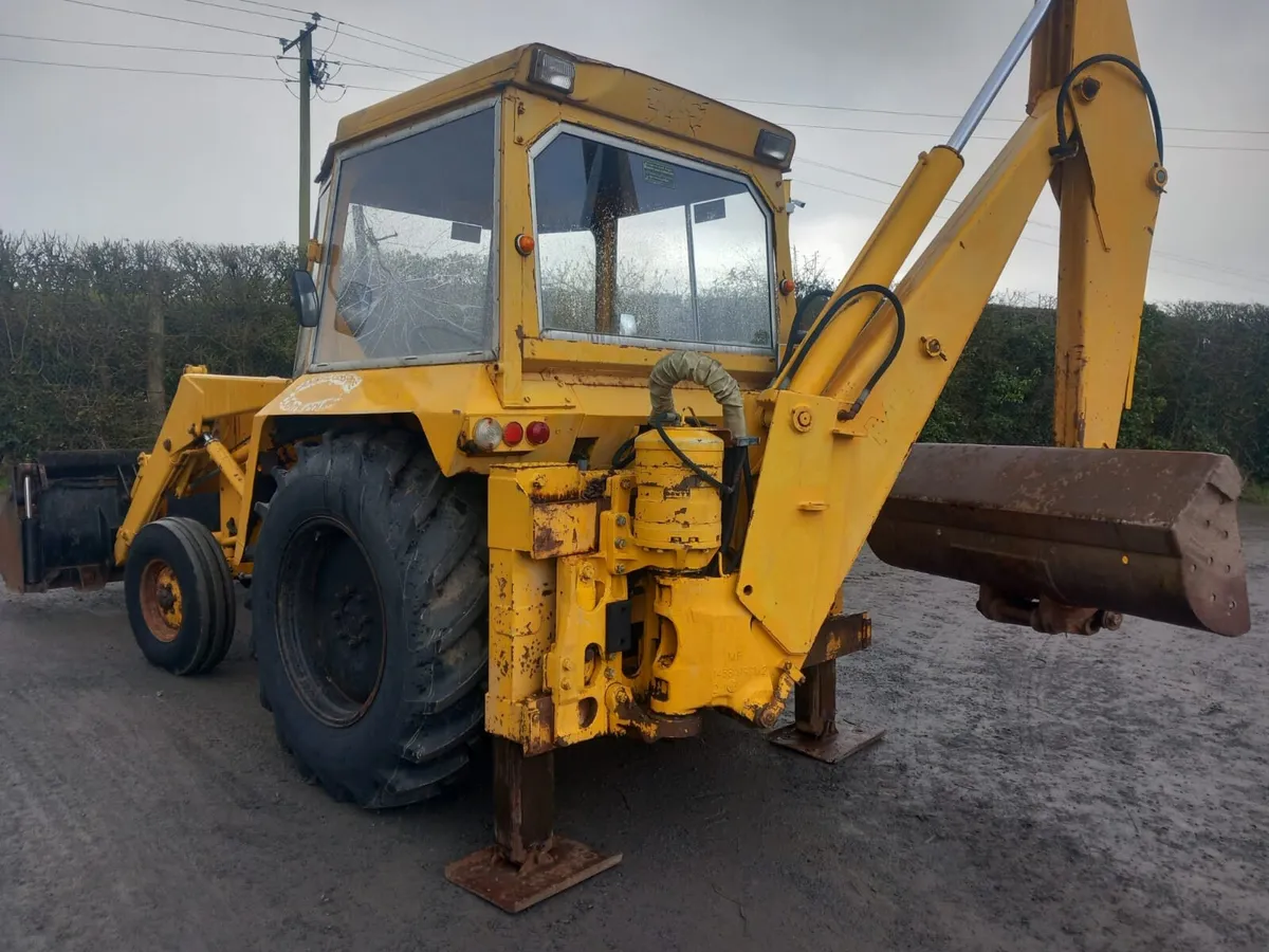 Masey Ferguson 50B Digger Loader - Image 2