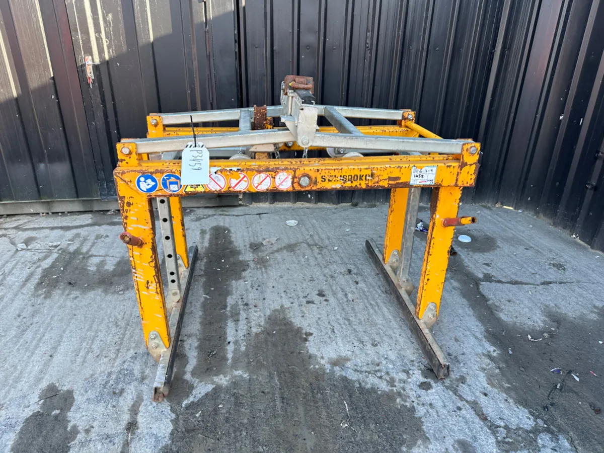 Block Grab - Image 1