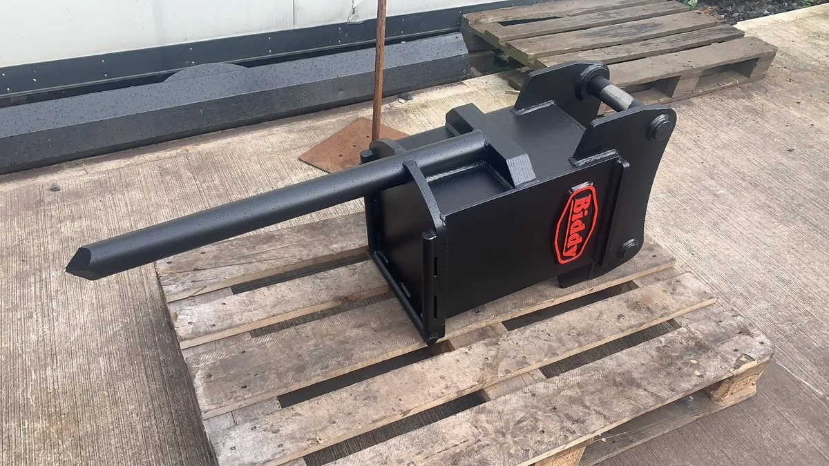 Biddy - Post Driver - Image 4