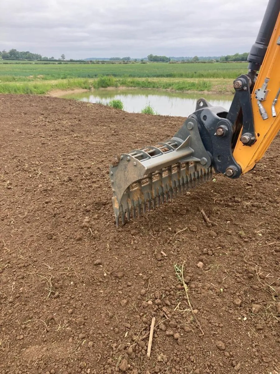 Biddy Land Rake / riddle bucket - Hardox - Image 4