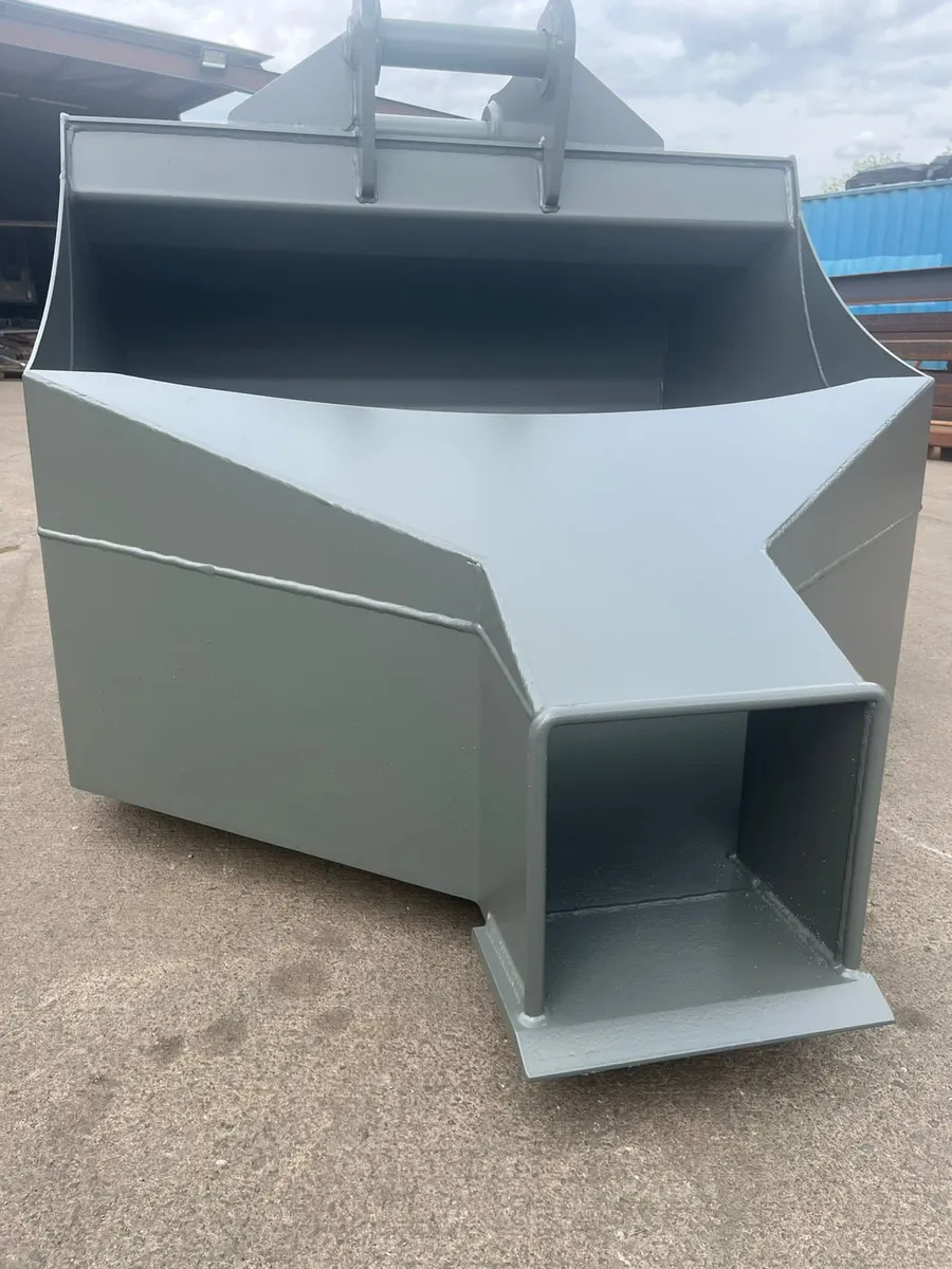 Concrete pouring buckets - Image 3