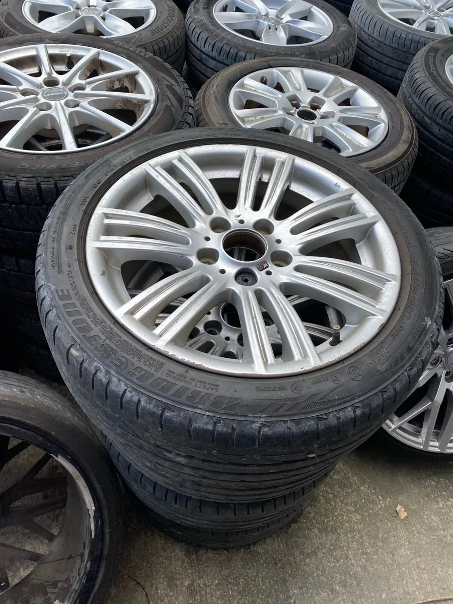 BMW 17” five sets of alloys - Image 2