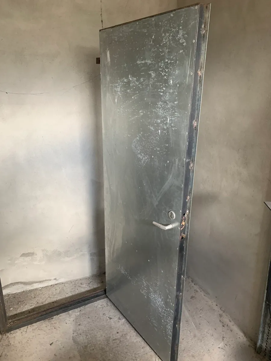Steel security door - Image 1