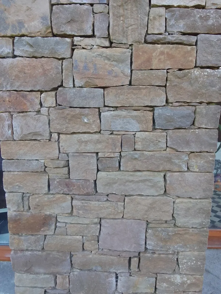 Wicklow dark brown sandstone - Image 3