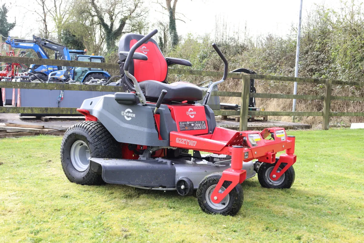 Cramer Ride On Lawnmower Battery Powered - Image 1