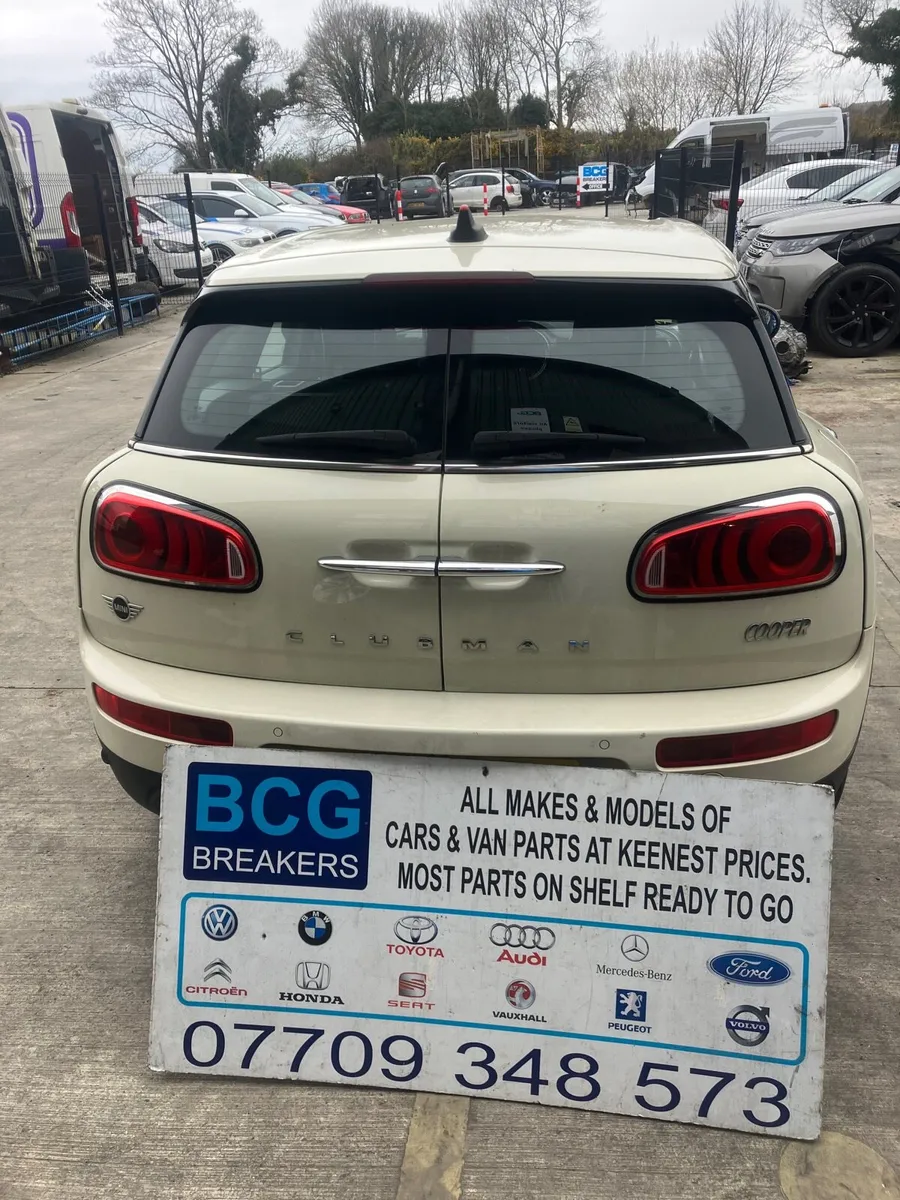 2018 mini clubman parts breaking - Image 3