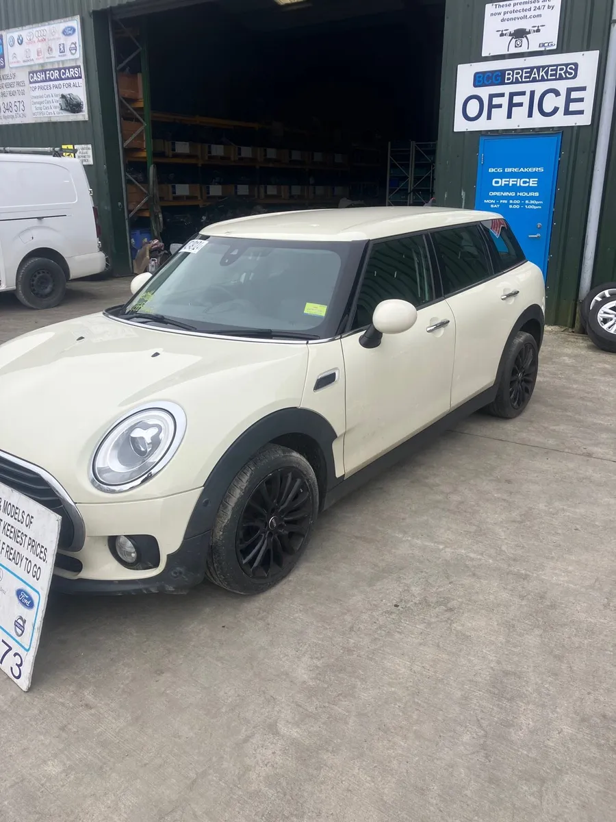 2018 mini clubman parts breaking - Image 2