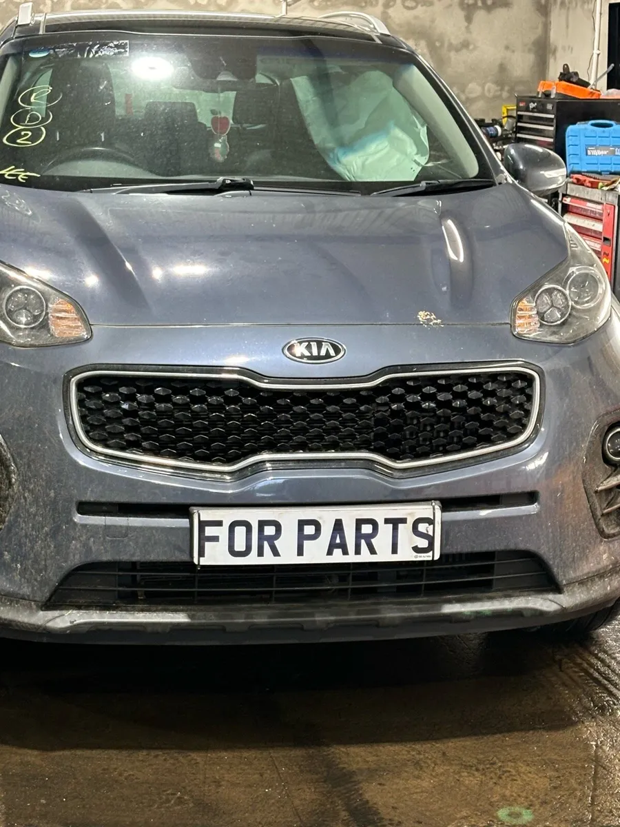 For breaking Kia Sportage - Image 3