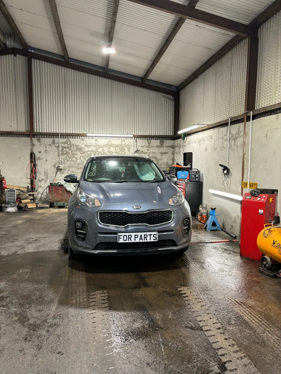 For breaking Kia Sportage - Image 4