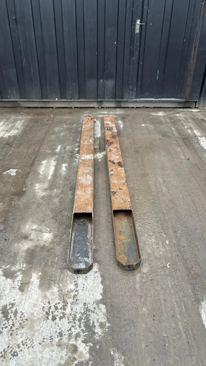 2.5m Fork Extensions to Suit Forklift - Image 1