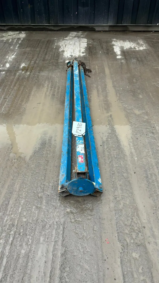 Fall Arrestor Tripod - Image 3