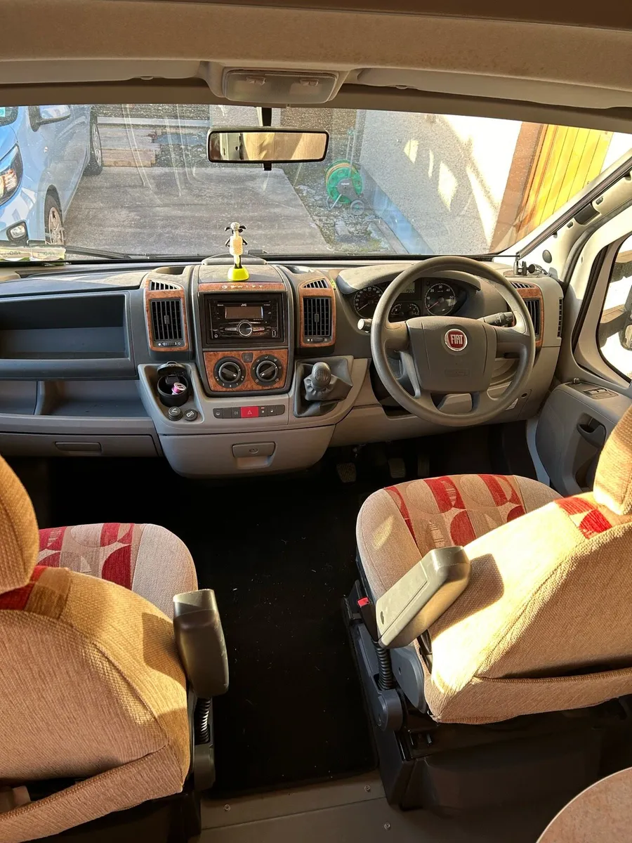 Swift sundance 630G Motorhome - Image 3