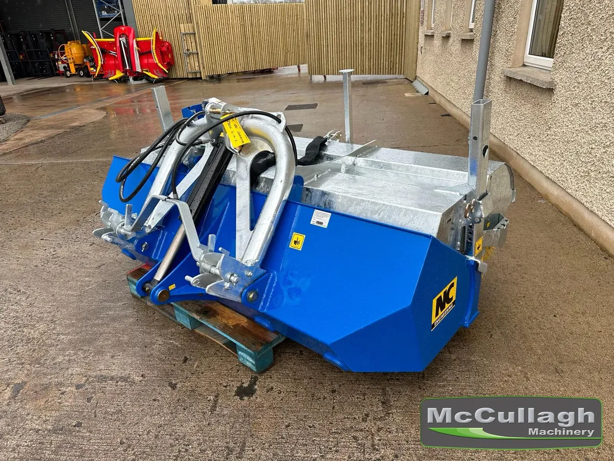 New NC 2300 7ft 6in Link-a-Sweep - Image 2