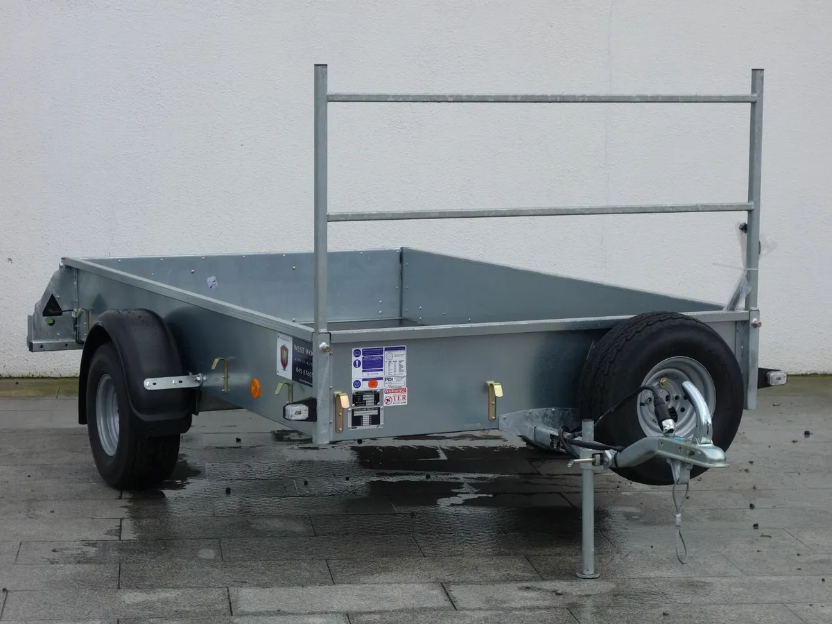 New p8e 8'2'' x 4'9'' With Meash & Ramp - Image 2