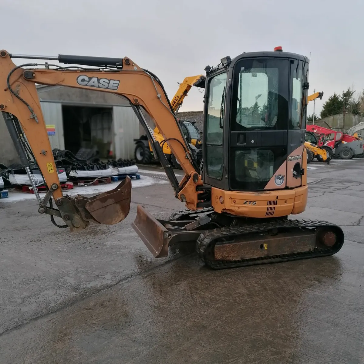 Case CX35B  #14004651 - Image 1