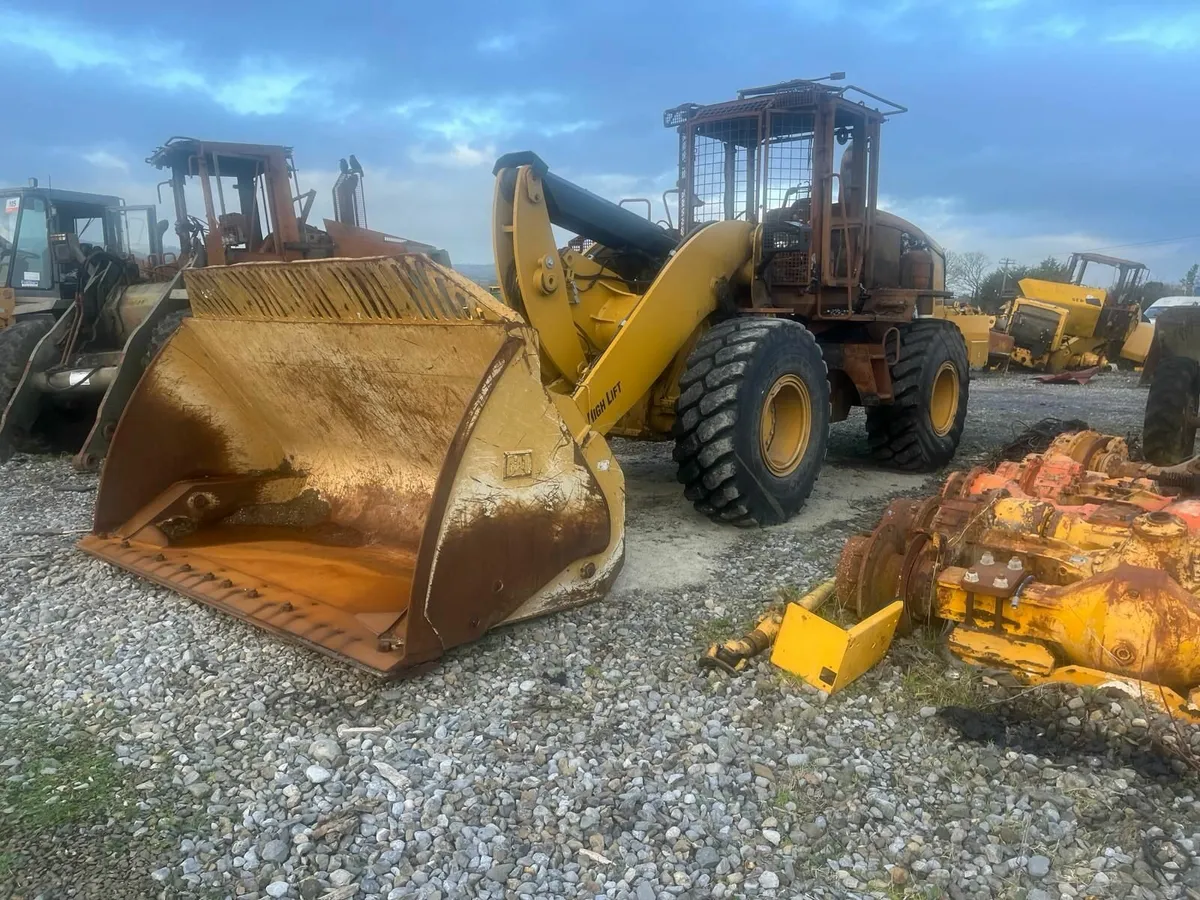 Caterpillar 938 Loading Shovel - Image 1