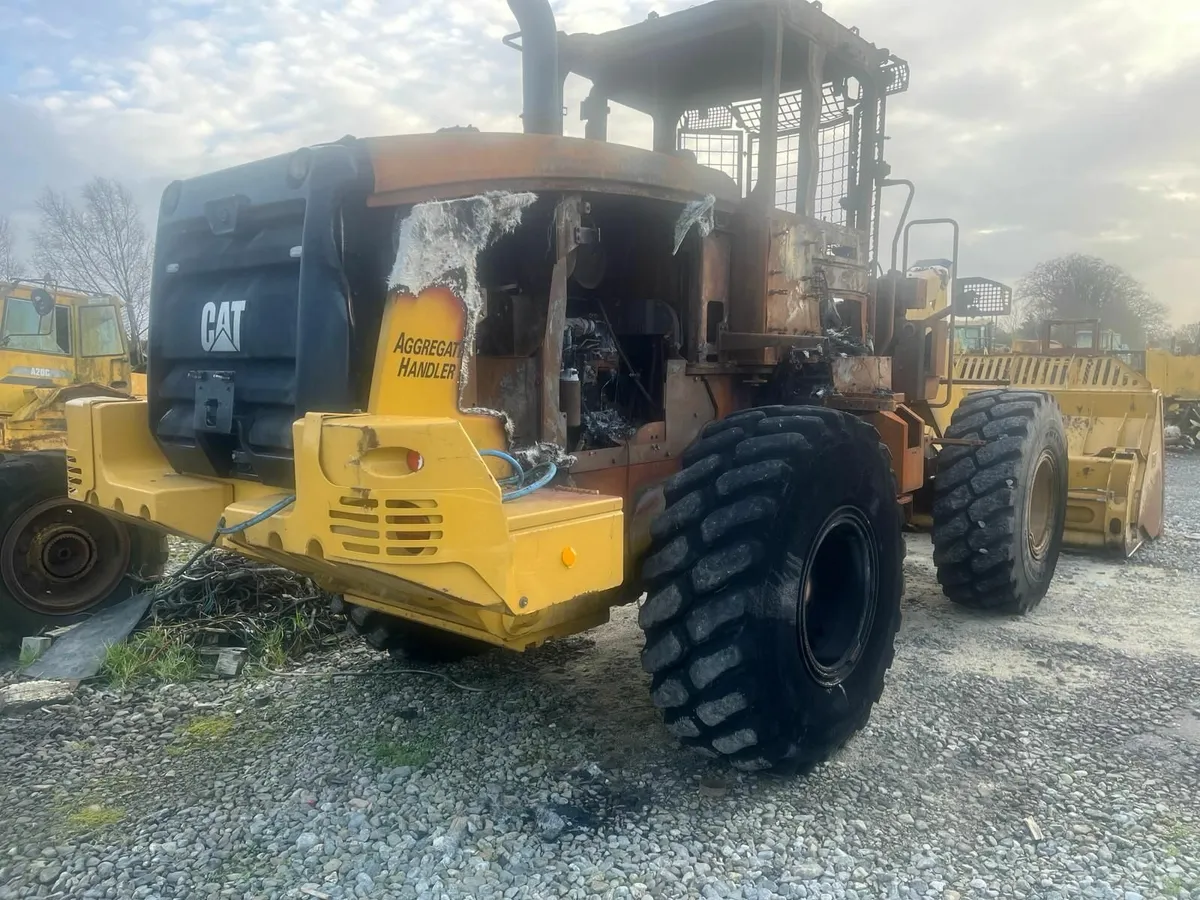 Caterpillar 938 Loading Shovel - Image 3