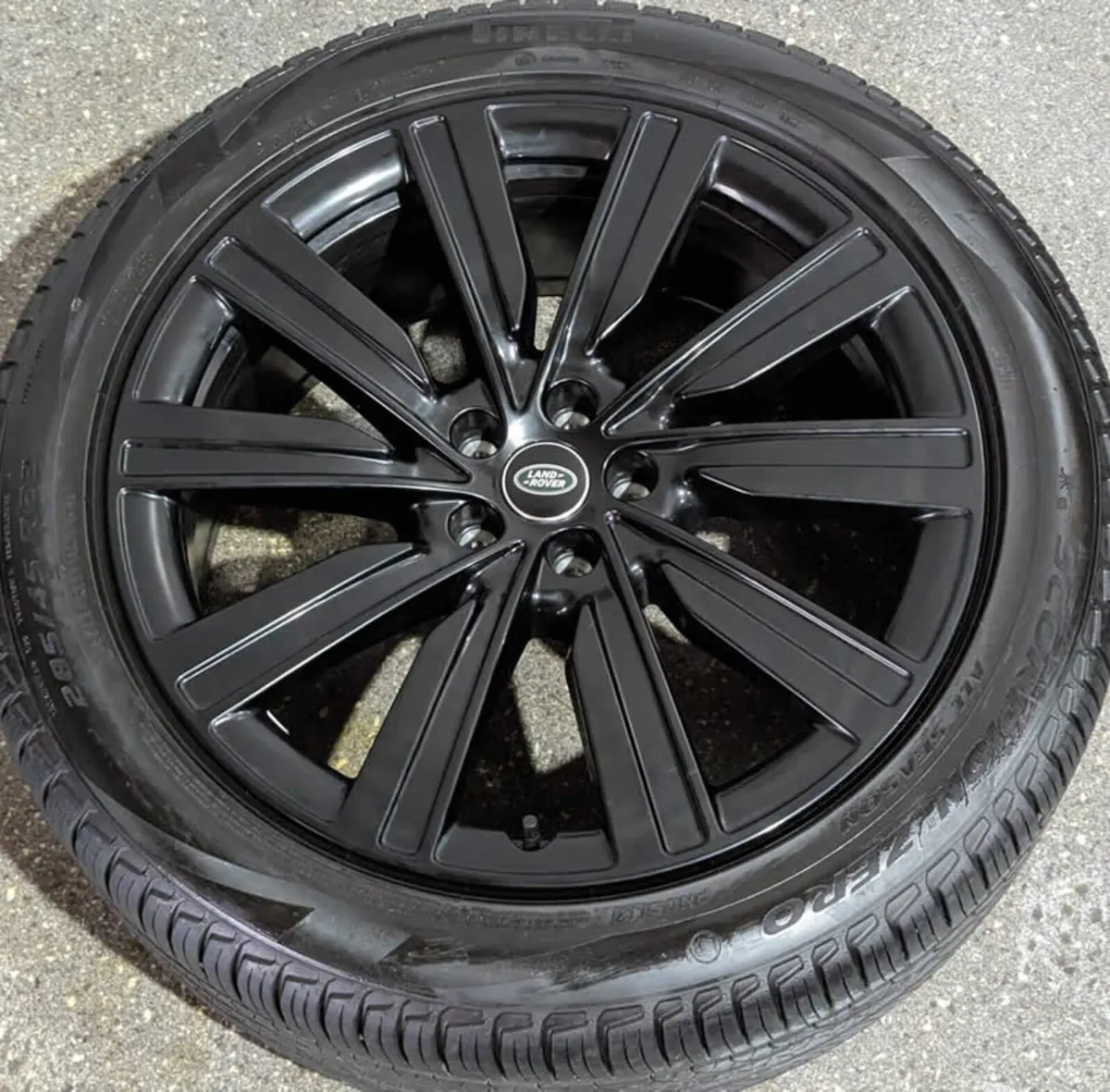 22" Genuine RANGE ROVER L460 Style 1073 Alloys - Image 3
