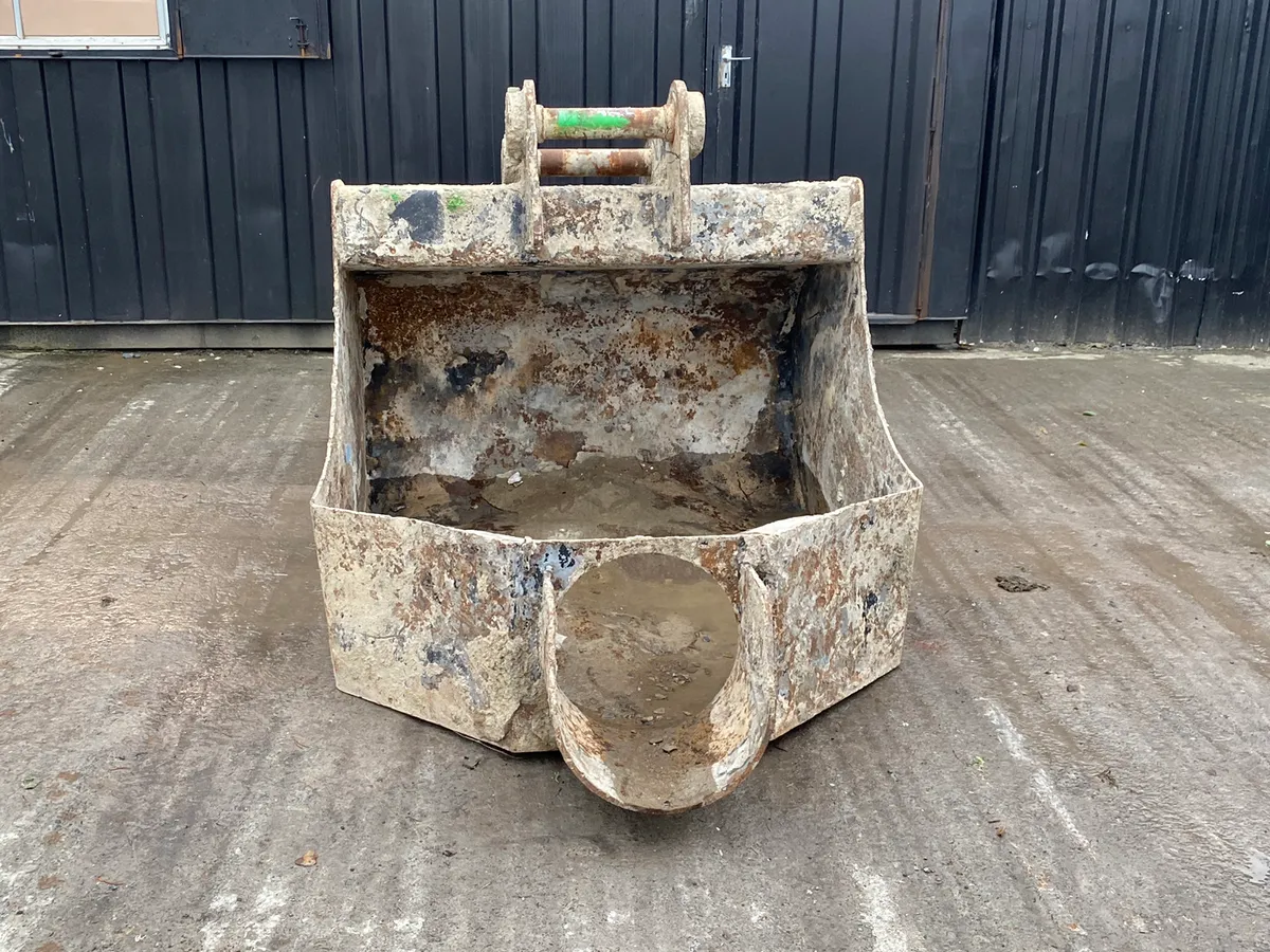 Concrete Bucket Suit 65mm or 80mm Pins - Image 2