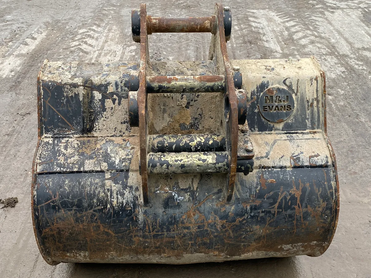 Concrete Bucket Suit 65mm or 80mm Pins - Image 4