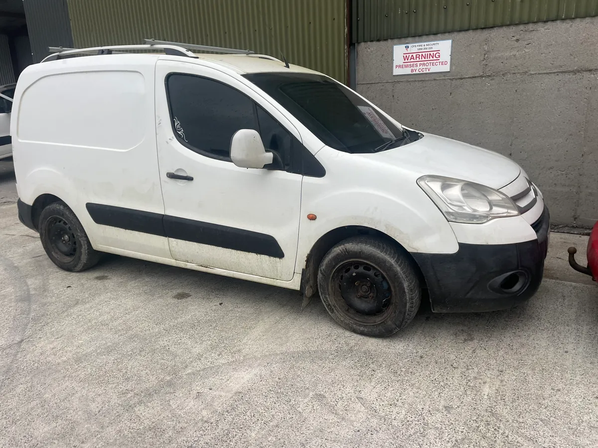 2011 Citroen berlingo 1.6 hdi for dismantling