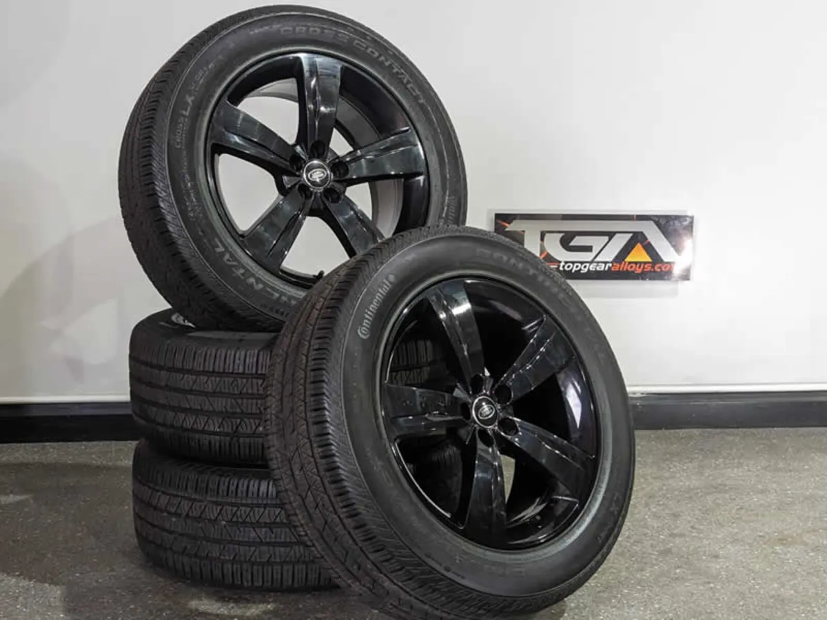 19" Genuine Range Rover Velar 5046 Style Alloys - Image 1