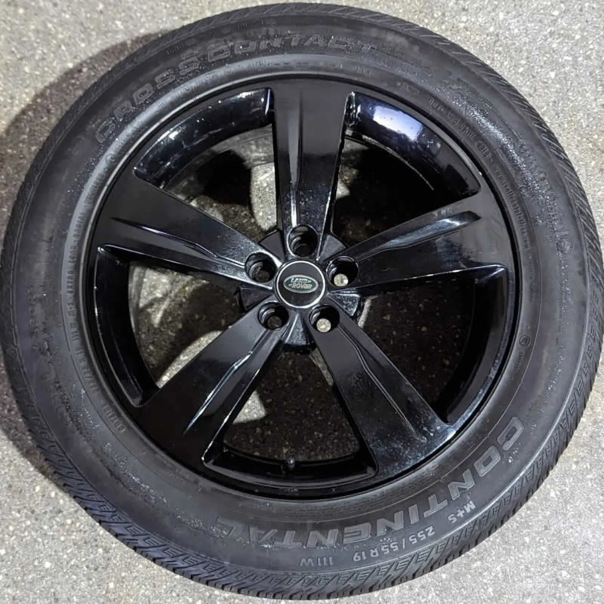 19" Genuine Range Rover Velar 5046 Style Alloys - Image 4