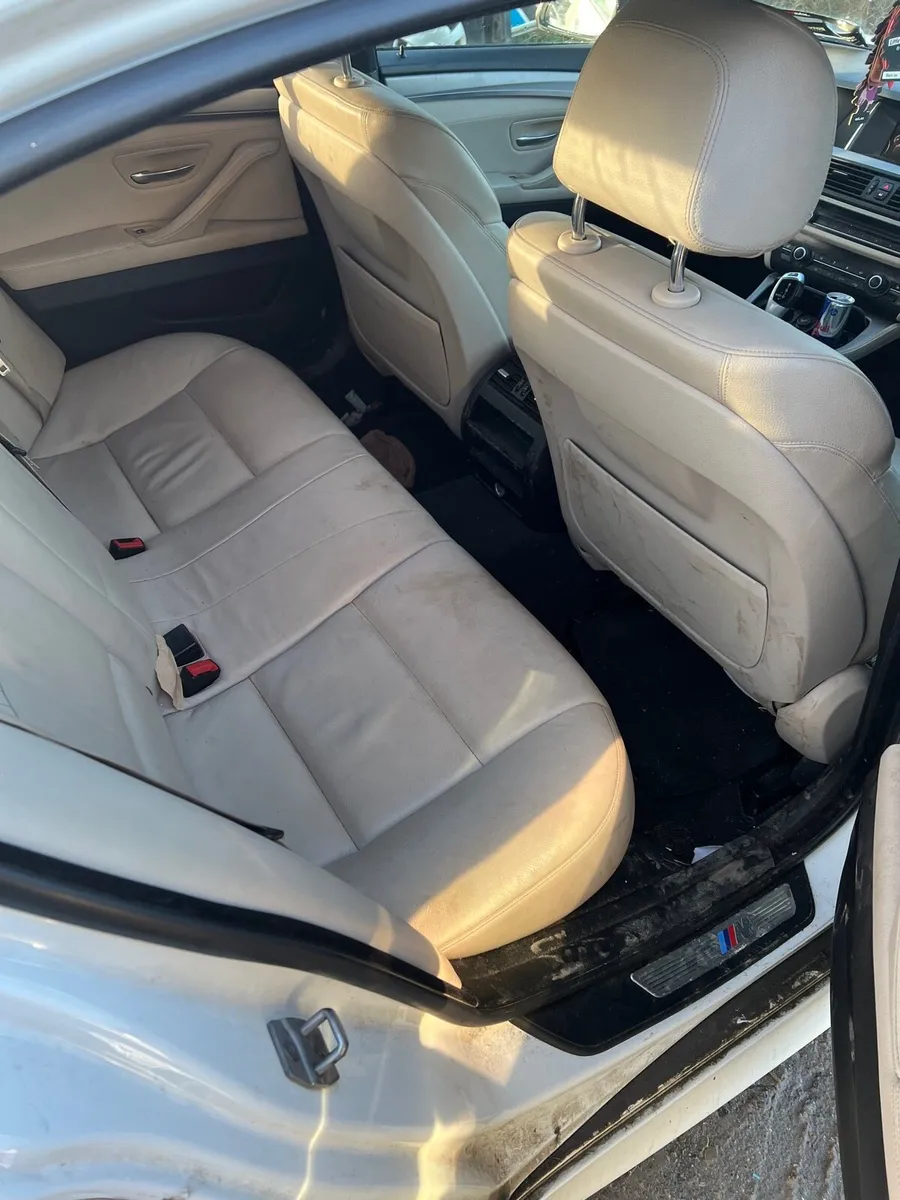 Breaking bmw 520d automatic f10 M sport 2015 b47 - Image 4