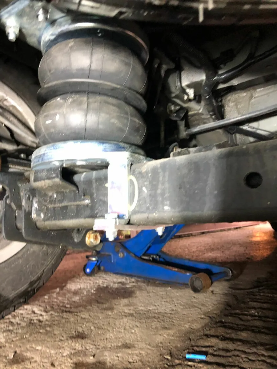 Renault Master air suspension kit - Image 3
