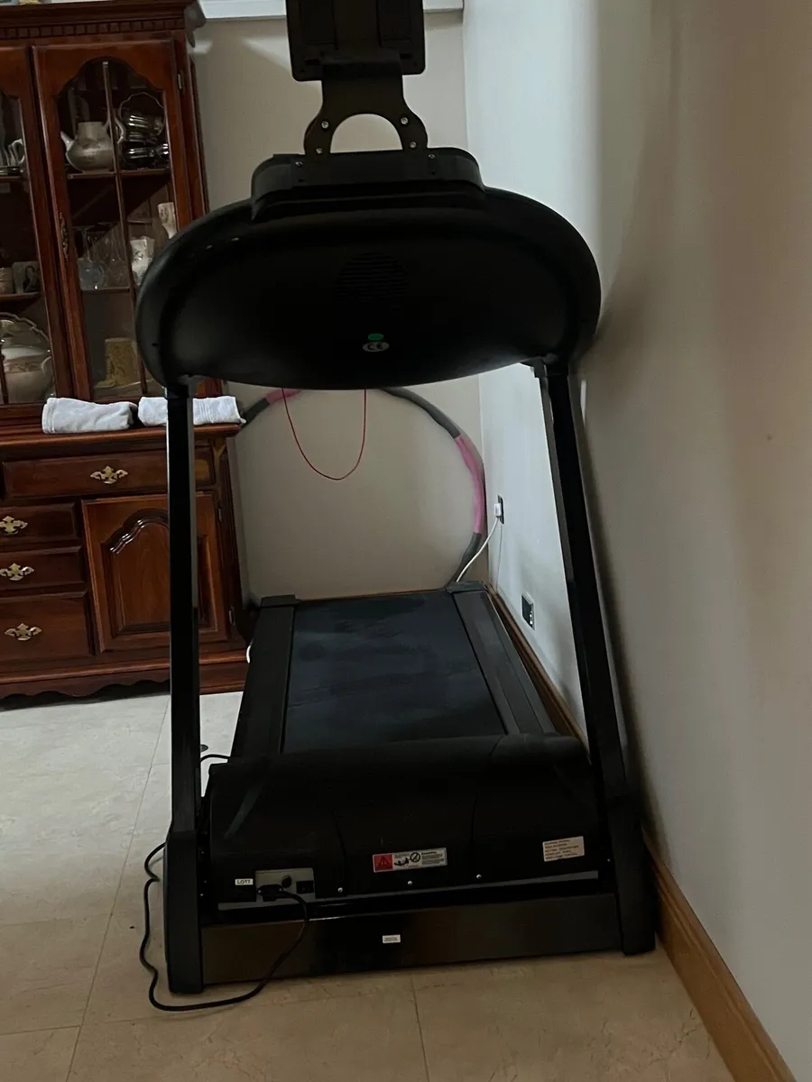 Treadmill - Image 1