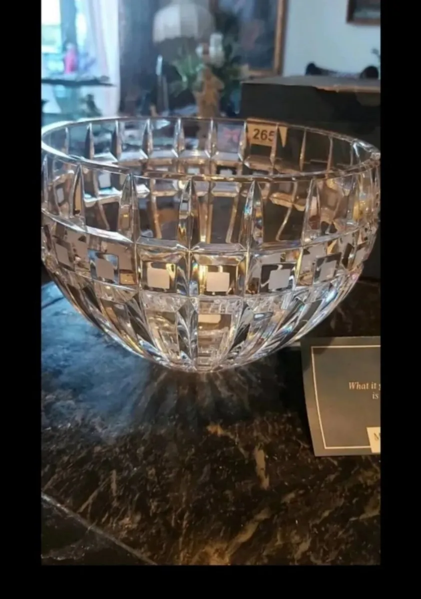 New Waterford marquise quardatra bowl with box - Image 2