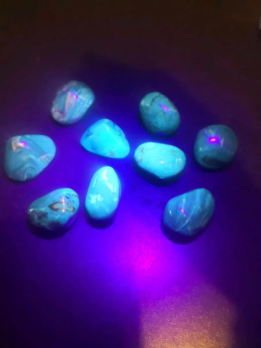 Ultra rare huge polished blue amber 30+carat - Image 2