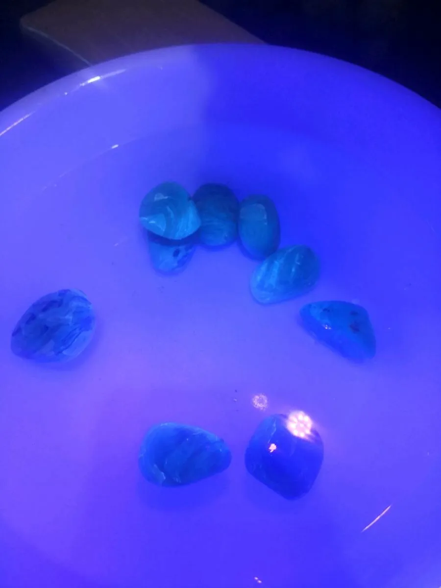 Ultra rare huge polished blue amber 30+carat - Image 4