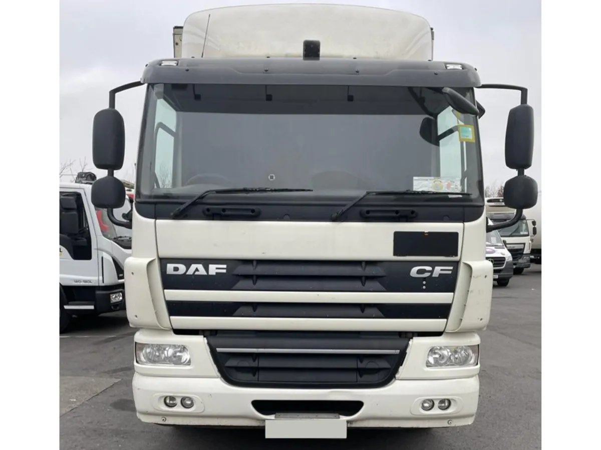 2014 DAF CF 18 Ton with 2 Ton Tail Lift For Sale - Image 2
