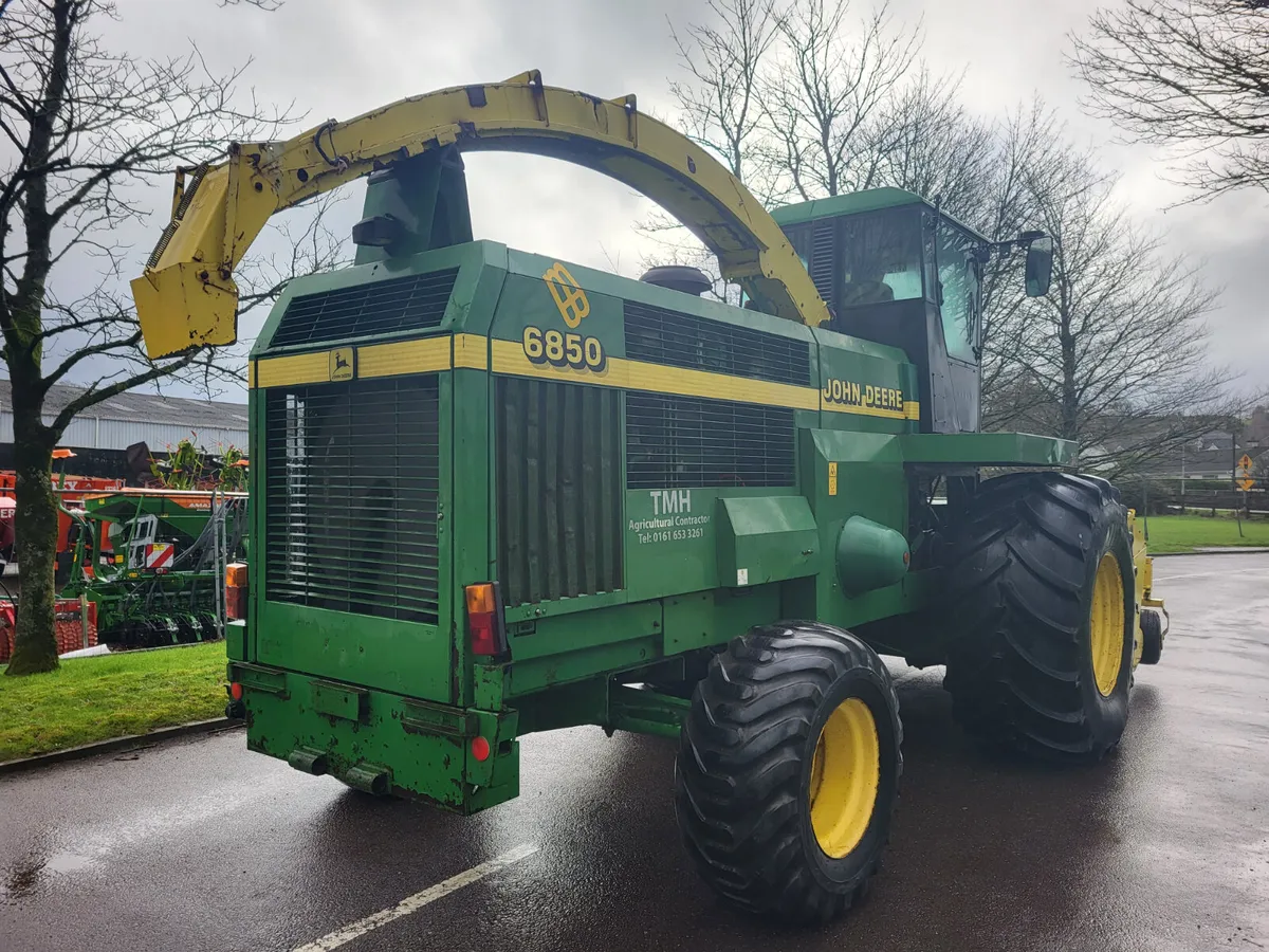 John Deere 6850 - Image 4