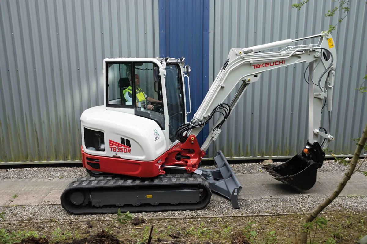 New Takeuchi TB350R - 5 Ton Zero Tail Digger - Image 4