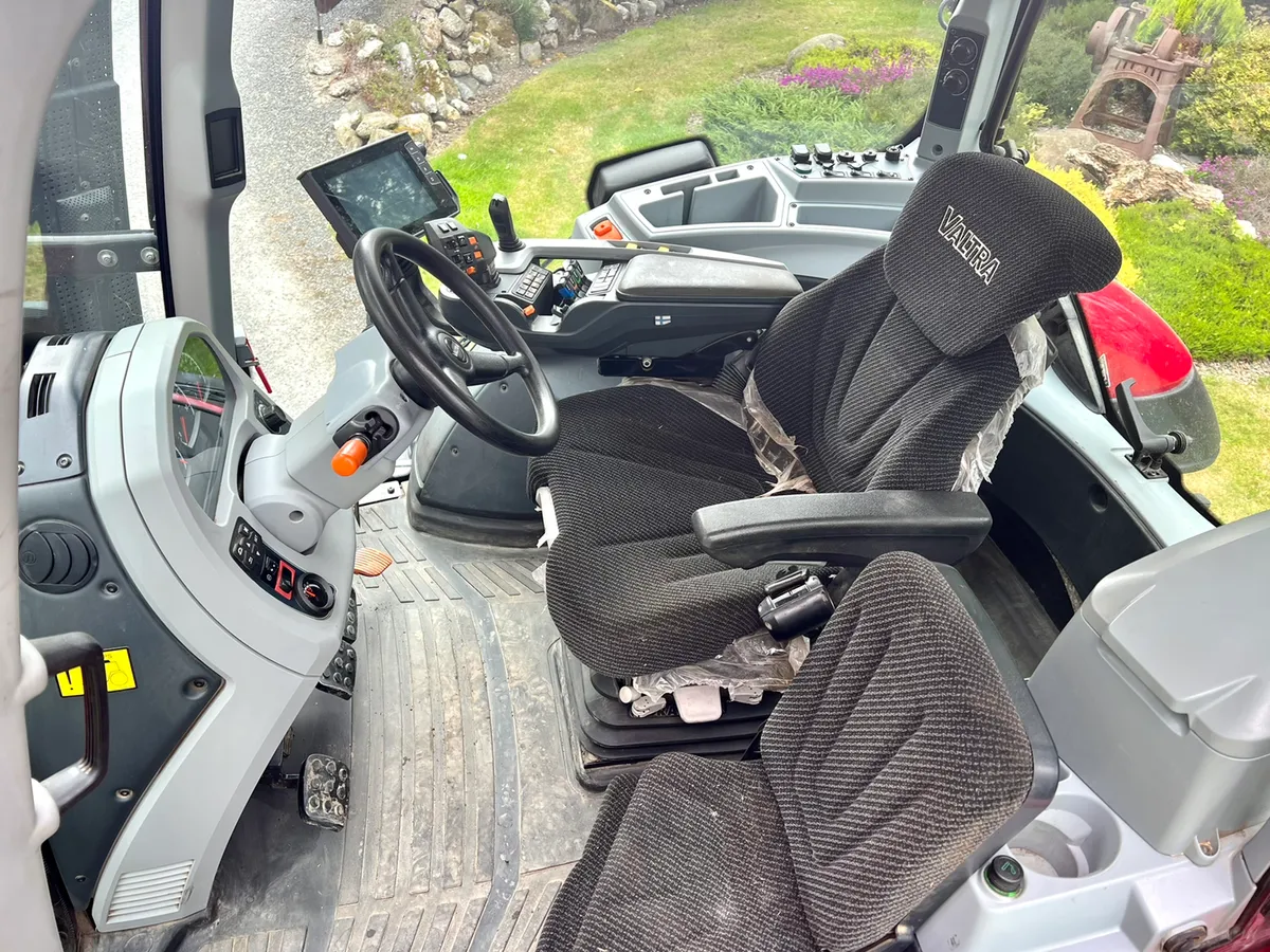 2019 Valtra T194 Direct, links, PTO, - Image 4