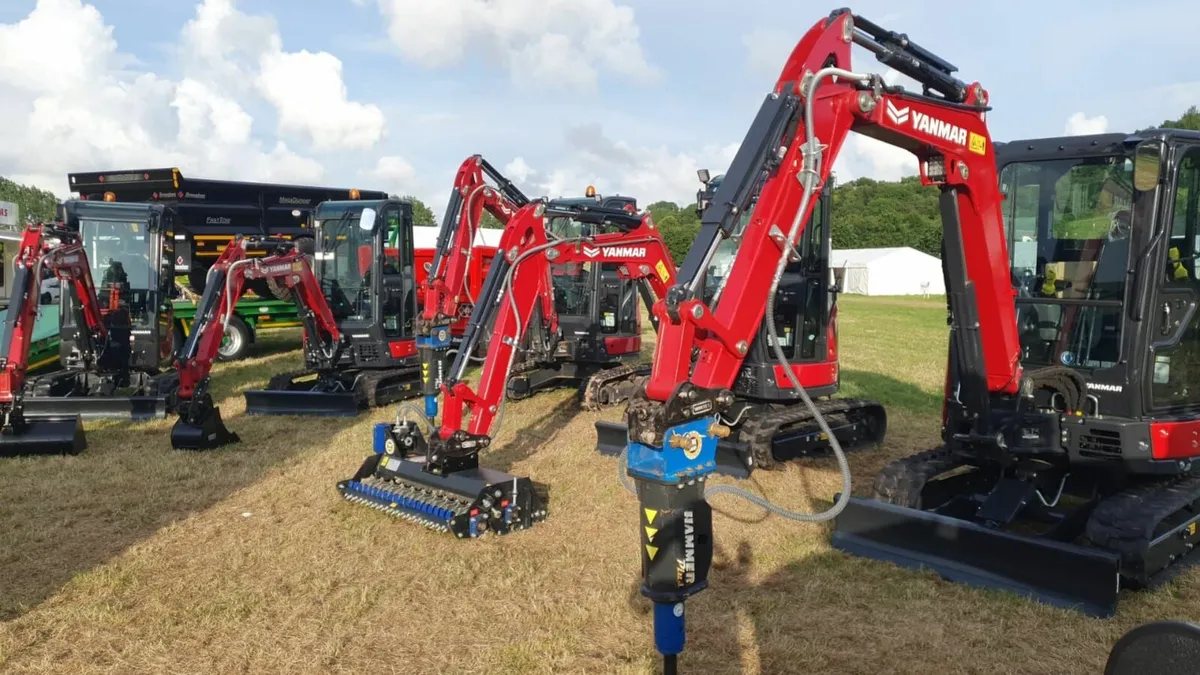 SV17 Yanmar Digger in Stock! - Image 3