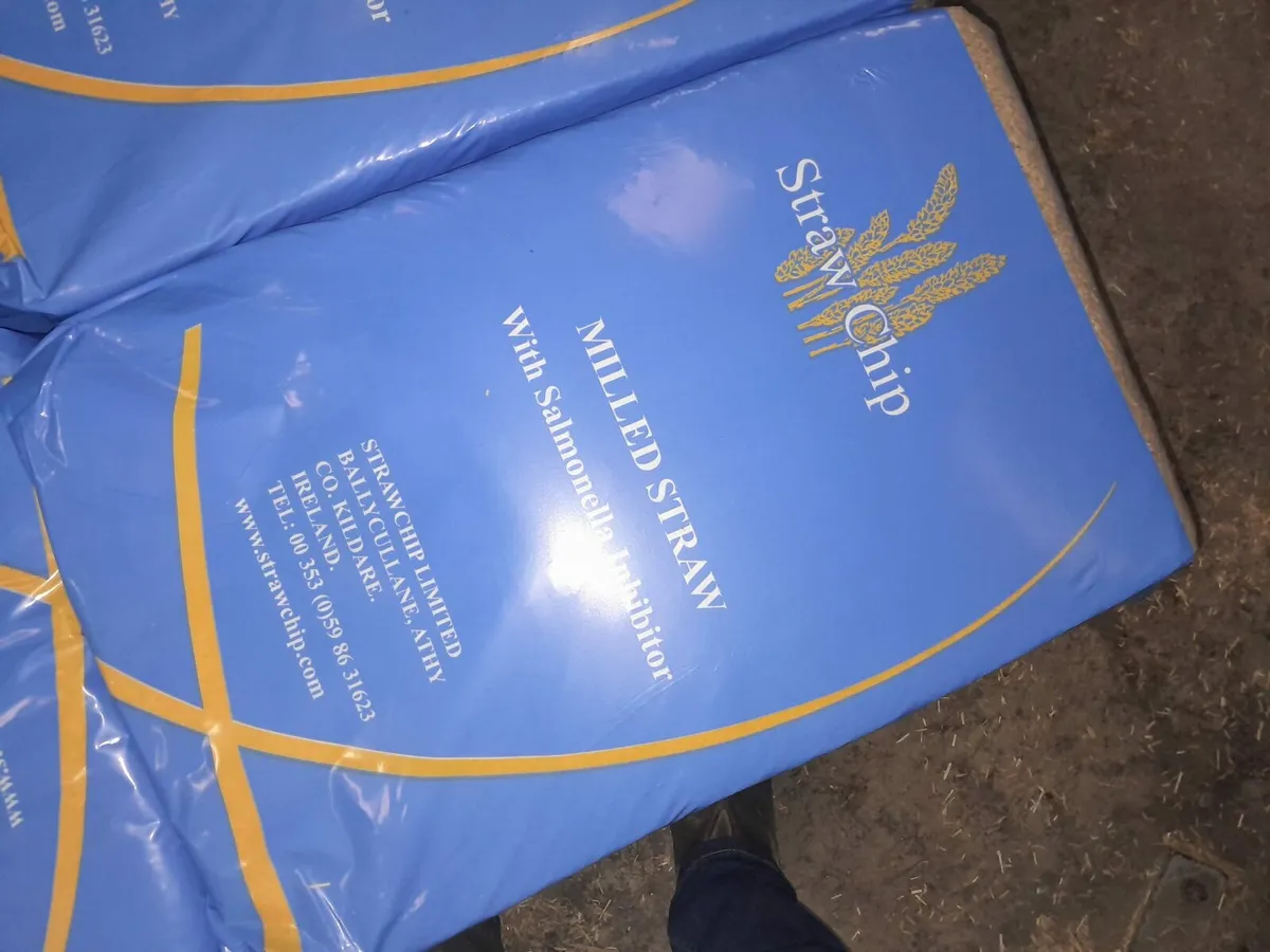 Straw -Straw -Single Pallet Nationwide Delivery - Image 1