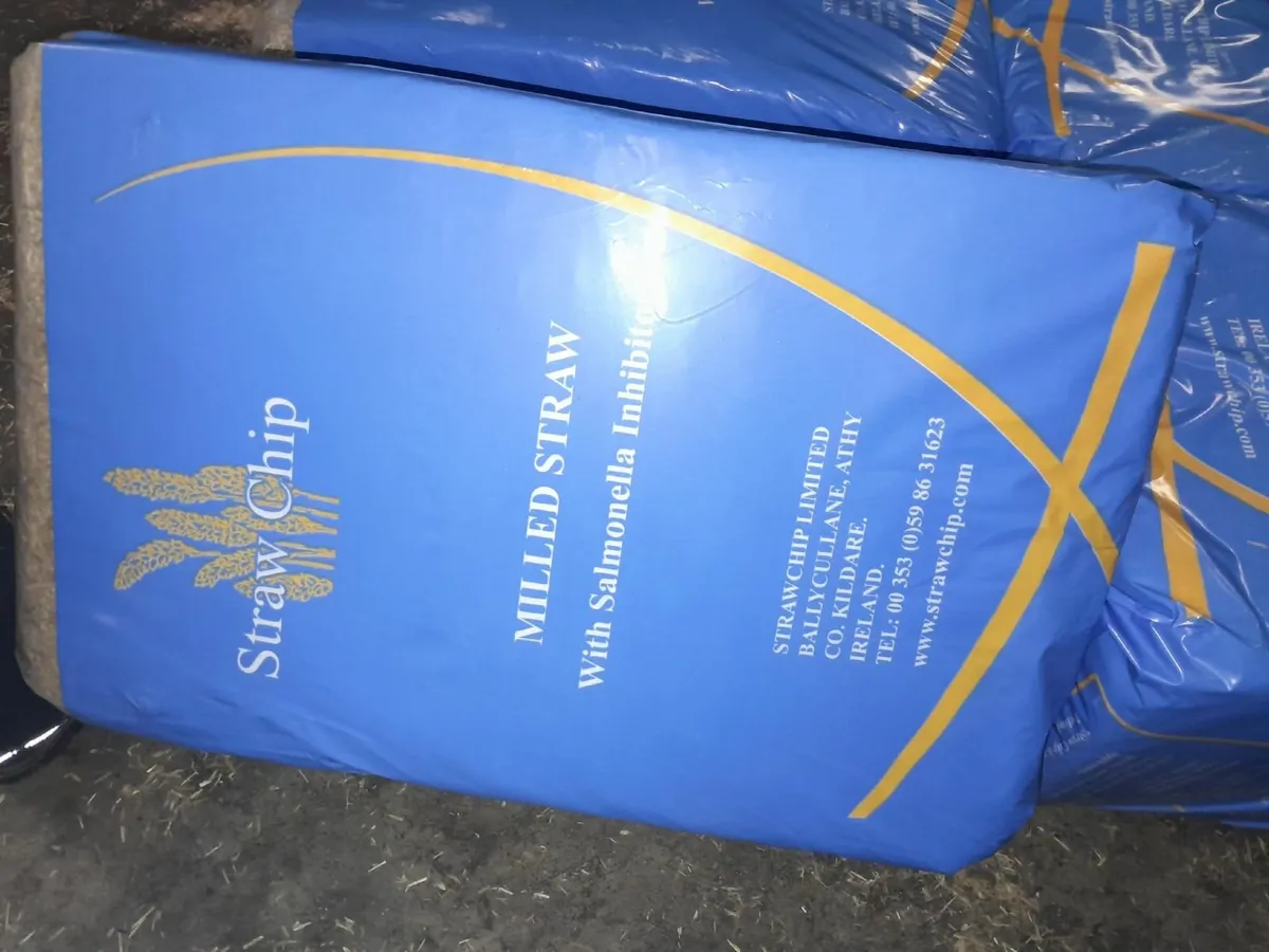 Straw -Straw -Single Pallet Nationwide Delivery - Image 4