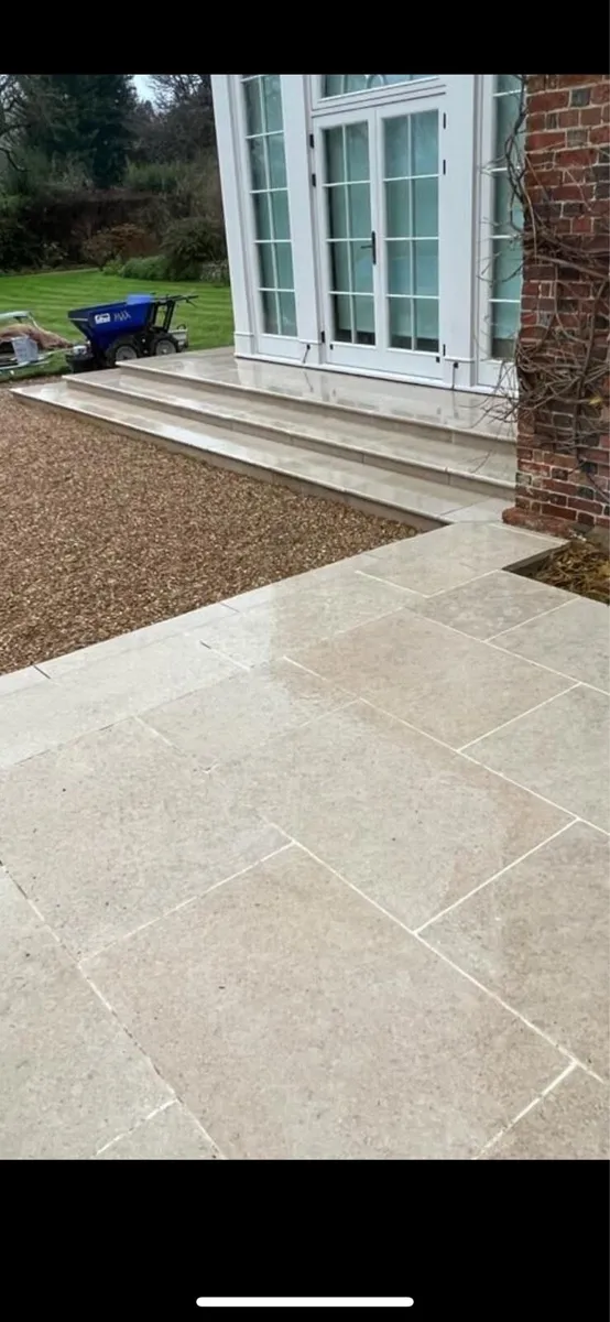 Parisian Beige Limestone Natural Flagstones - Image 1